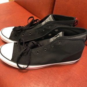 Converse Chuck Taylor All Star Syde Street Mid Top